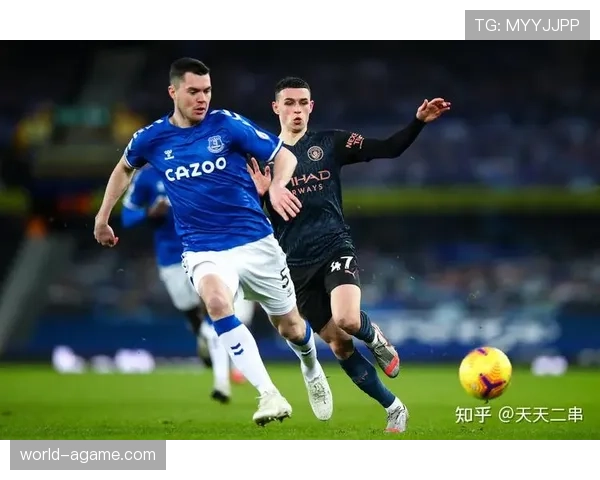 奥纳纳 vs 楚阿梅尼：新生代防守中场谁更全面