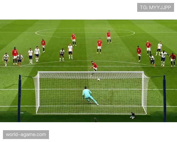 足球中断规则详解：裁判何时停止比赛及重启标准